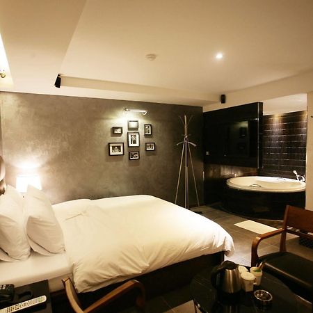 Hotel Voll โซล ภายนอก รูปภาพ