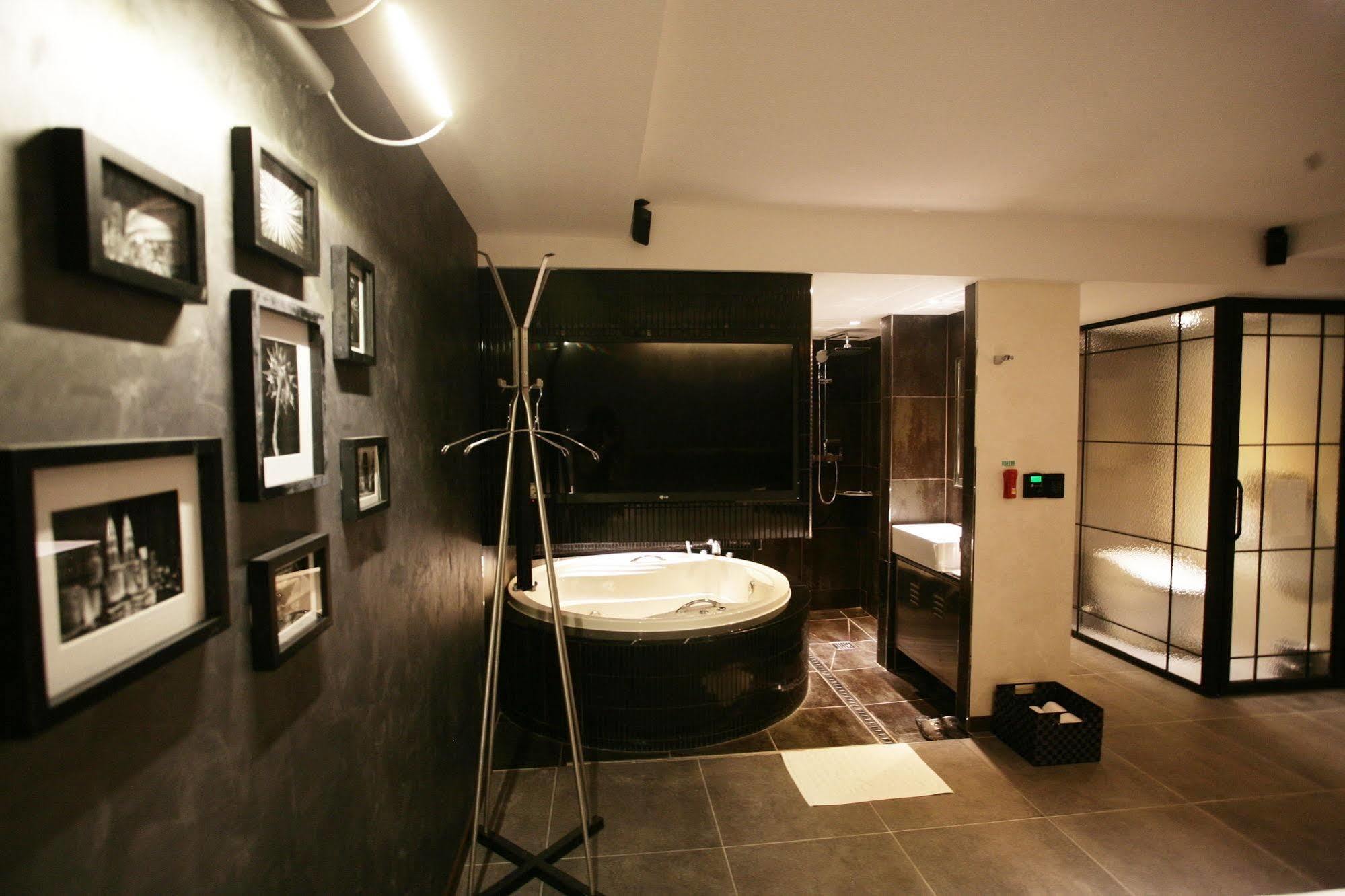 Hotel Voll โซล ภายนอก รูปภาพ