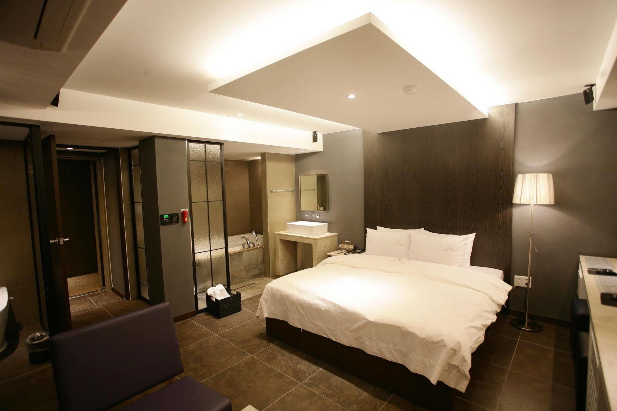 Hotel Voll โซล ภายนอก รูปภาพ