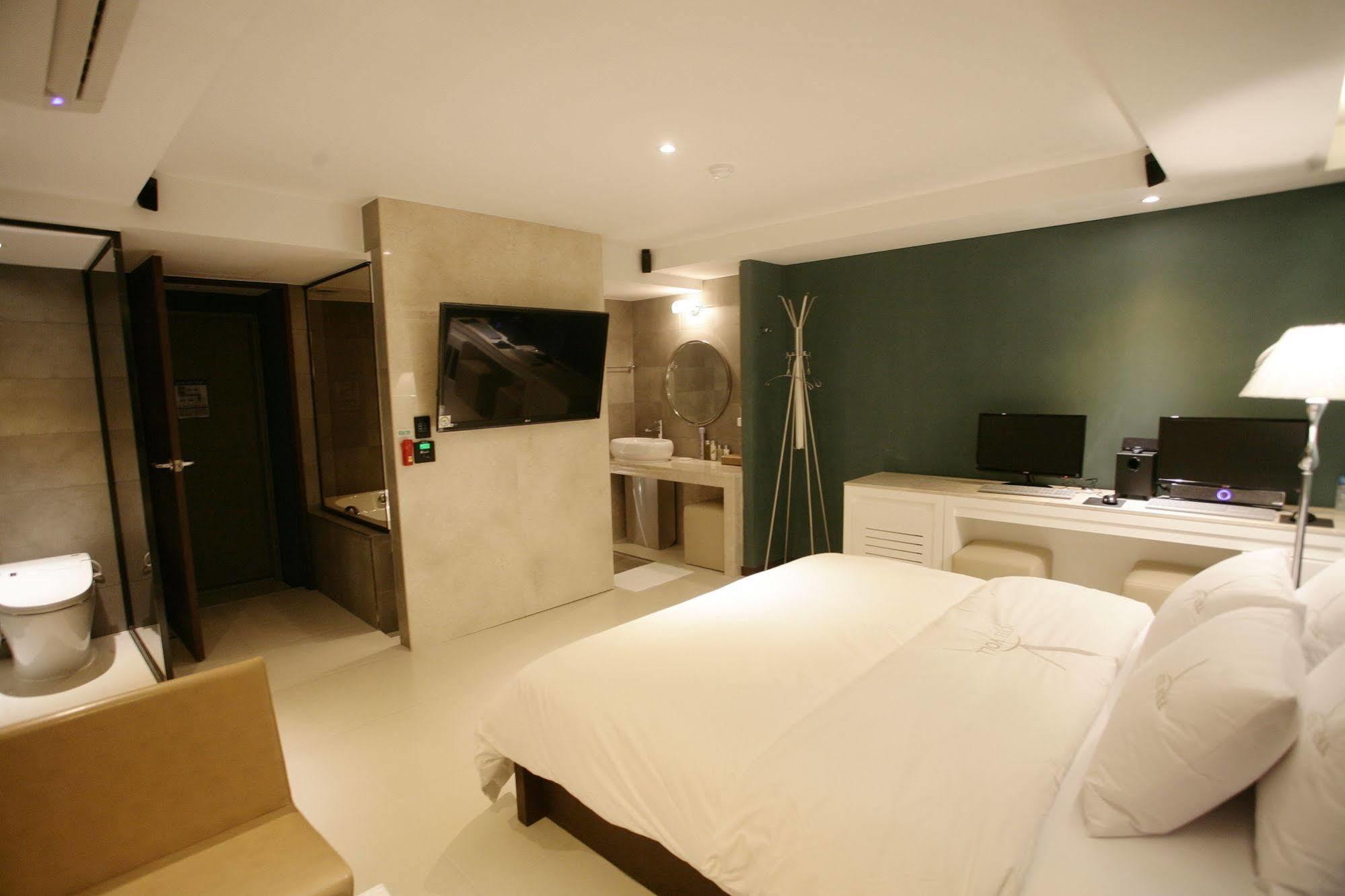 Hotel Voll โซล ภายนอก รูปภาพ